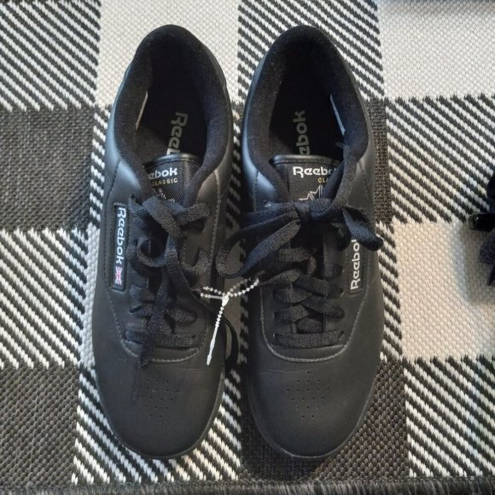 Classic Reebok's Women's Size 7 1/2